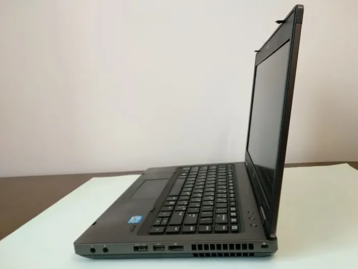 Ноутбук HP ProBook 6470b / 14" (1600x900) TN / Intel Core i5-3210M (2 (4) ядра по 2.5 - 3.1 GHz) / 8 GB DDR3 / 500 GB HDD / Intel HD Graphics 4000 / WebCam / DVD-RW / DisplayPort б/в - зображення 4