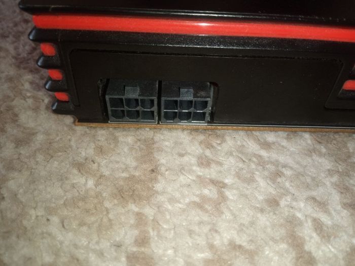 Дискретна відеокарта AMD Radeon HD 6870, 1 GB GDDR5, 256-bit / 1x HDMI, 2x miniDP, 2x DVI б/в - зображення 5