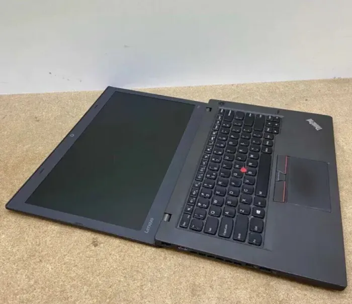 Ноутбук Lenovo ThinkPad T460 / 14" (1366x768) TN / Intel Core i5-6300U (2 (4) ядра по 2.4 - 3.0 GHz) / 8 GB DDR3 / 480 GB SSD / Intel HD Graphics 520 / WebCam б/в - зображення 7
