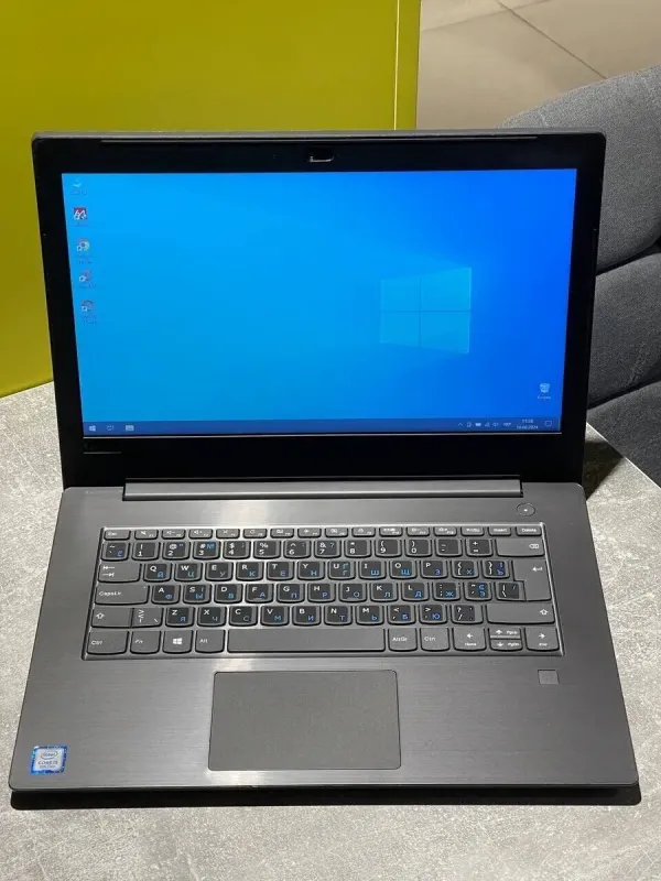 Ноутбук Lenovo V330-14IKB / 14" (1920x1080) TN / Intel Core i5-8250U (4 (8) ядра по 1.6 - 3.4 GHz) / 8 GB DDR4 / 120 GB SSD / Intel UHD Graphics 620 / WebCam б/в - зображення 2