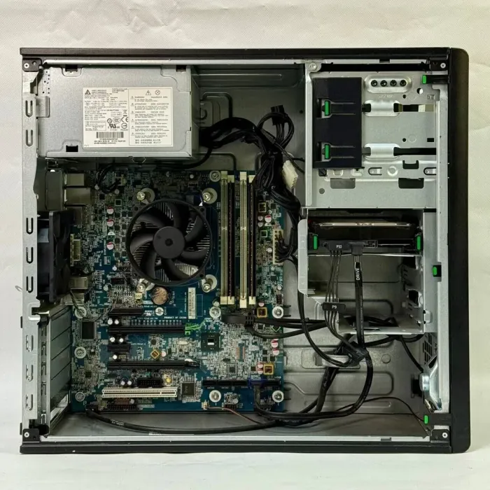 Робоча станція HP Workstation Z230 Tower / Intel Core i7-4790 (4 (8) ядра по 3,6 - 4,0 ГГц) / 16 ГБ DDR3 / 256 ГБ SSD + 500 ГБ HDD / Intel HD Graphics 4600 б/в - зображення 6