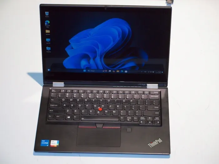 Ультрабук-трансформер Lenovo Thinkpad L13 Yoga Gen 2 / 13.3" (1920x1200) IPS Touch / Intel Core i5-1135G7 (4 (8) ядра по 2.4 - 4.2 GHz) / 8 GB DDR4 / 256 GB SSD M.2 / Intel Iris Xe Graphics / WebCam / Стилус / Win 11 б/в - зображення 3