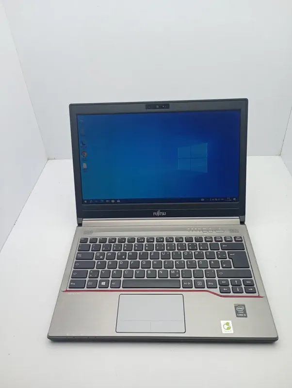 Ноутбук Fujitsu LifeBook E734 / 13.3" (1366x768) TN / Intel Core i5-4300M (2 (4) ядра по 2.6 - 3.3 GHz) / 8 GB DDR3 / 120 GB SDD / Intel HD Graphics 4600 / WebCam б/в - зображення 7