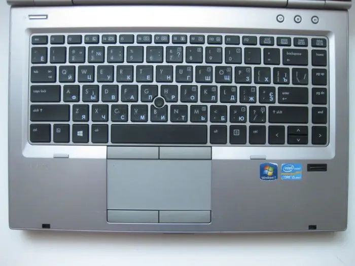 Ноутбук HP EliteBook 8470p / 14" (1600x900) TN / Intel Core i5-3360M (2 (4) ядра по 2.8 - 3.5 GHz) / 8 GB DDR3 / 256 GB SSD / AMD Radeon HD 7570M, 1 GB GDDR5, 64-bit / WebCam / DVD-RW б/в - зображення 3