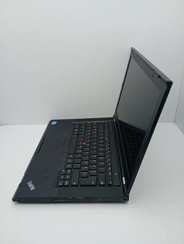 Ноутбук Lenovo ThinkPad T430 / 14" (1600x900) TN / Intel Core i5-3320M (2 (4) ядра по 2.6 - 3.3 GHz) / 6 GB DDR3 / 750 GB HDD / nVidia NVS 5200M, 1 GB GDDR5, 64-bit / WebCam б/в - зображення 4