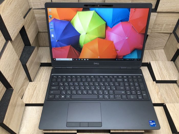 Мобільна робоча станція Dell Precision 7560 / 15.6" (1920x1080) IPS / Intel Core i7-11850H (8 (16) ядер по 2.5 - 4.8 GHz) / 32 GB DDR4 / 512 GB SSD M.2 / nVidia RTX A2000, 4 GB GDDR6, 128-bit / WebCam / Windows 10 б/в - зображення 2