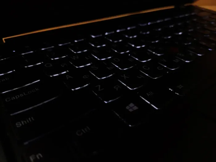 Ультрабук Б-клас Lenovo ThinkPad L480 / 14" (1920x1080) IPS / Intel Core i5-8350U (4 (8) ядра по 1.7 - 3.6 GHz) / 16 GB DDR4 / 480 GB SSD / Intel UHD Graphics 620 / WebCam / Windows 10 б/в - зображення 7