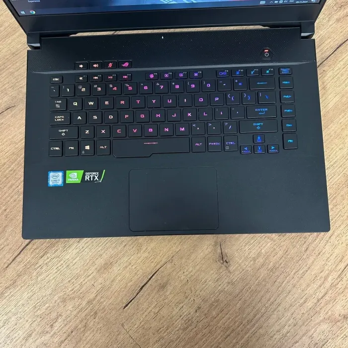 Ігровий ноутбук Б-клас Asus ROG Zephyrus GU502GV / 15.6" (1920x1080) IPS / Intel Core i7-9750H (6 (12) ядер по 2.6 - 4.5 GHz) / 16 GB DDR4 / 1000 GB SSD / nVidia GeForce RTX 2060, 6 GB GDDR6, 192-bit / WebCam б/в - зображення 7