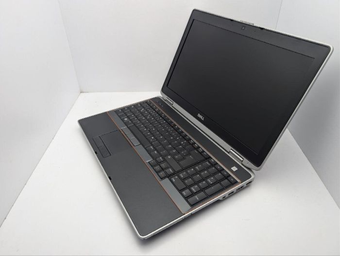 Ноутбук Б-клас Dell Latitude E6520 / 15.6" (1920x1080) IPS / Intel Core i7-2760QM (4 (8) ядра по 2.4 - 3.5 GHz) / 8 GB DDR3 / 1000 GB HDD / nVidia NVS 4200M, 512 MB GDDR3, 64-bit / WebCam б/в - зображення 7