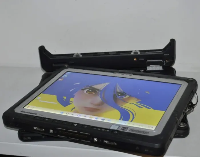 Захищений нетбук-трансформер Б-клас Panasonic ToughBook CF-33 MK2 / 12" (2160x1440) IPS Touch / Intel Core i5-7300U (2 (4) ядра по 2.6 - 3.5 GHz) / 8 GB DDR4 / 256 GB SSD / Intel HD Graphics 620 / WebCam / Windows 11 Pro б/в - зображення 6