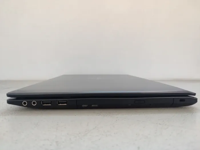 Ноутбук Terra Mobile 1513s / 15.6" (1366x768) TN / Intel Core i3-6100U (2 (4) ядра по 2.3 GHz) / 8 GB DDR3 / 128 GB SSD / Intel HD Graphics 520 / WevCam / DVD-ROM б/в - зображення 4