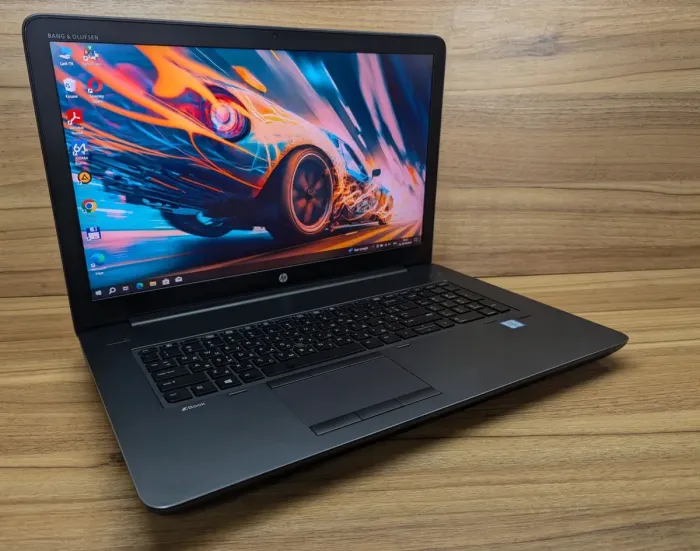 Мобільна робоча станція HP zBook 17 G3 / 17.3" (3840x2160) IPS / Intel Core i7-6820HQ (4 (8) ядра по 2.7 - 3.6 GHz) / 16 GB DDR4 / 256 GB SSD + 1000 GB HDD / nVidia Quadro M4000M, 4 GB GDDR5, 256-bit / WebCam / Fingerprint / Windows 10 б/в - зображення 4