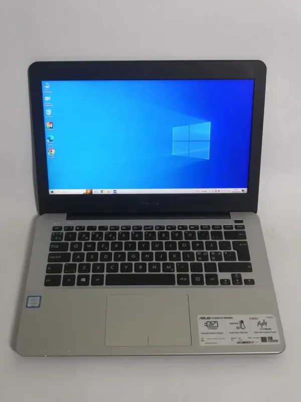 Ноутбук Asus F302U / 13.3" IPS / Intel Core i5-6200U (2(4) ядра по 2.3-2.8 GHz) / 8GB DDR3 / 128GB SSD / WebCam / NO ODD б/в - зображення 2