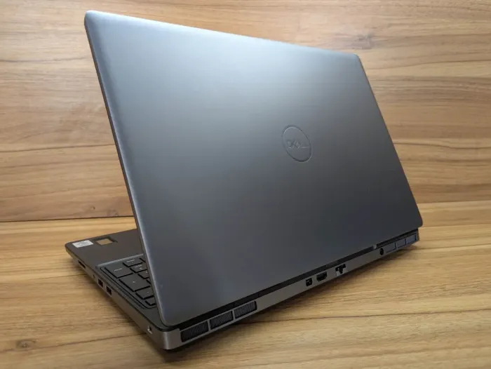 Мобільна робоча станція Dell Precision 7550 / 15.6" (1920x1080) IPS / Intel Core i5-10400H (4 (8) ядра по 2.6 - 4.6 GHz) / 16 GB DDR4 / 480 GB SSD / nVidia Quadro T2000, 4 GB GDDR5, 128-bit / Fingerprint / Windows 10 б/в - зображення 7