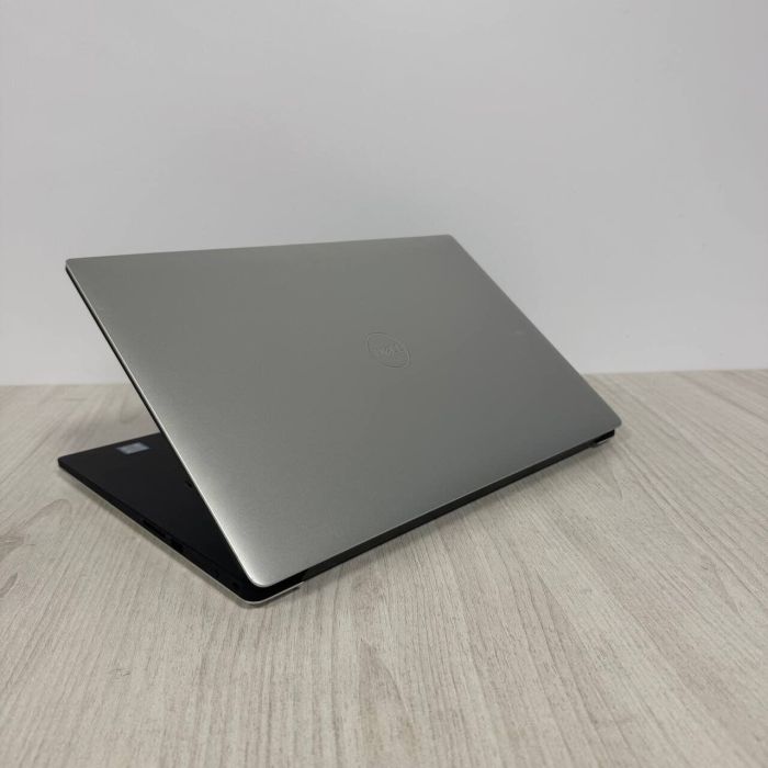 Мобільна робоча станція Б-класу Dell Precision 5540 / 15,6" (1920x1080) IPS / Intel Core i7-9850H (6 (12) ядер по 2,6 - 4,6 ГГц) / 16 ГБ DDR4 / 512 ГБ SSD / nVidia Quadro T1000, 4 ГБ GDDR5, 128-біт / WebCam б/в - изображение 6