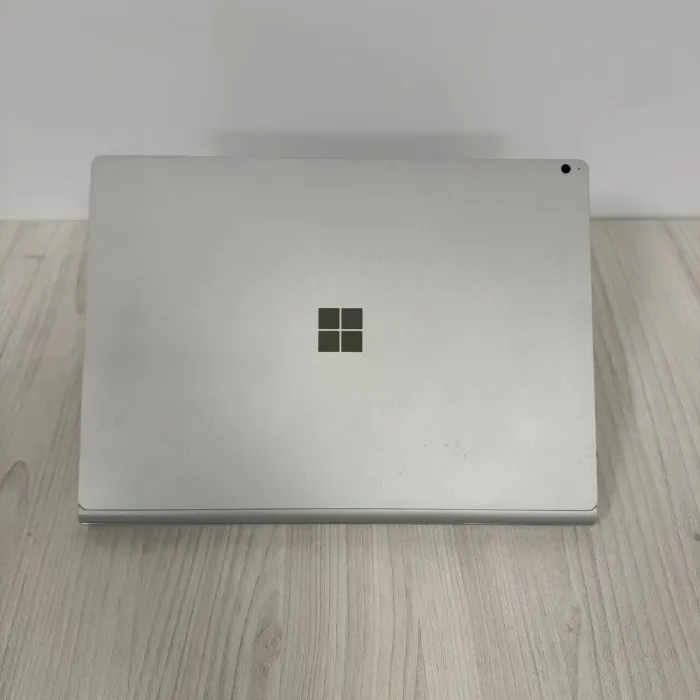 Ігровий ультрабук-трансформер Б-клас Microsoft Surface Book 2 / 15.0" (3240x2160) IPS Touch / Intel Core i7-8650U (4 (8) ядра по 1.9 - 4.2 GHz) / 16 GB DDR3 / 512 GB SSD NVMe / nVidia GeForce GTX 1060, 6 GB GDDR5, 192-bit / WebCam б/в - зображення 3