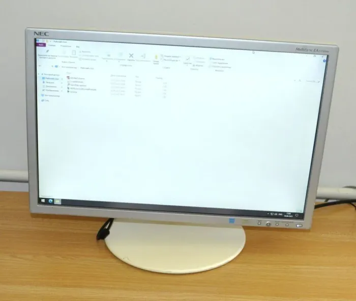 Монітор Б-клас NEC MultiSync EA221WMe / 22" (1680x1050) TN / VGA, DVI, USB / Вбудовані колонки 2x 1W / VESA 100x100 б/в - зображення 11