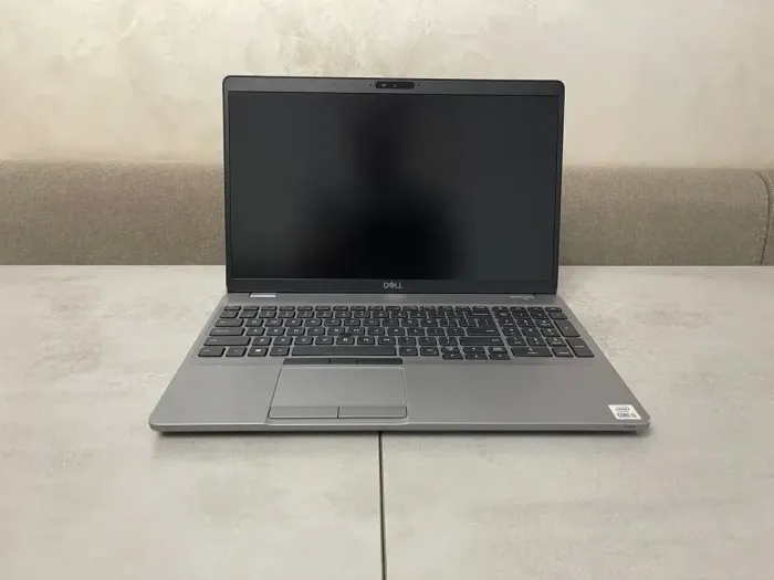 Ноутбук Dell Latitude 5510 / 15.6" (1920x1080) IPS / Intel Core i5-10210U (4 (8) ядра по 1.6 - 4.2 GHz) / 16 GB DDR4 / 256 GB SSD M.2 / Intel UHD Graphics / WebCam / USB 3.2 / HDMI б/в - зображення 3