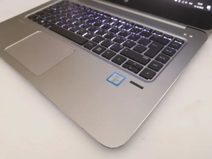 Ноутбук Б-клас HP EliteBook Folio / 14" TN / Core i5-6300U (2(4) ядра по 2.4-3GHz) / 8GB DDR4 / 256GB SSD / HD Graphics 520 / WebCam б/в - зображення 4