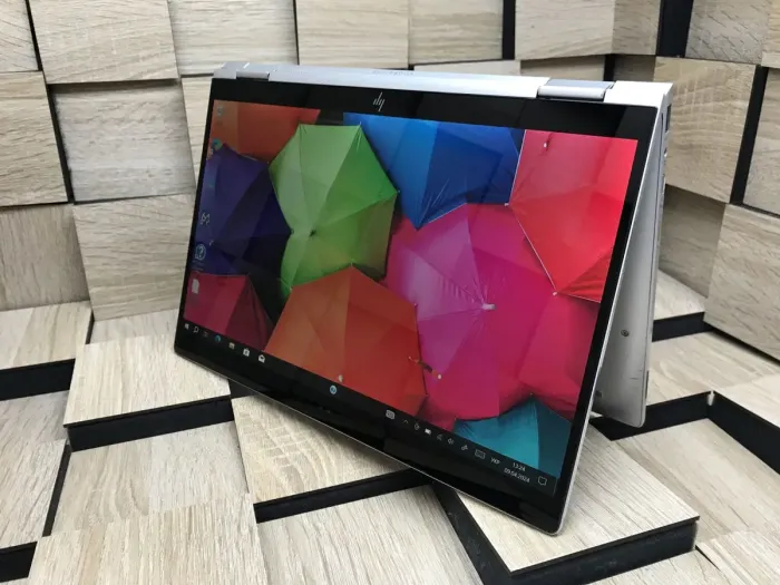Ноутбук-трансформер Б-клас HP EliteBook x360 1030 G3 / 13.3" (1920x1080) IPS Touch / Intel Core i5-8350U (4 (8) ядра по 1.7 - 3.6 GHz) / 8 GB DDR3 / 256 GB SSD M.2 / Intel UHD Graphics 620 / WebCam / HDMI б/в - зображення 2