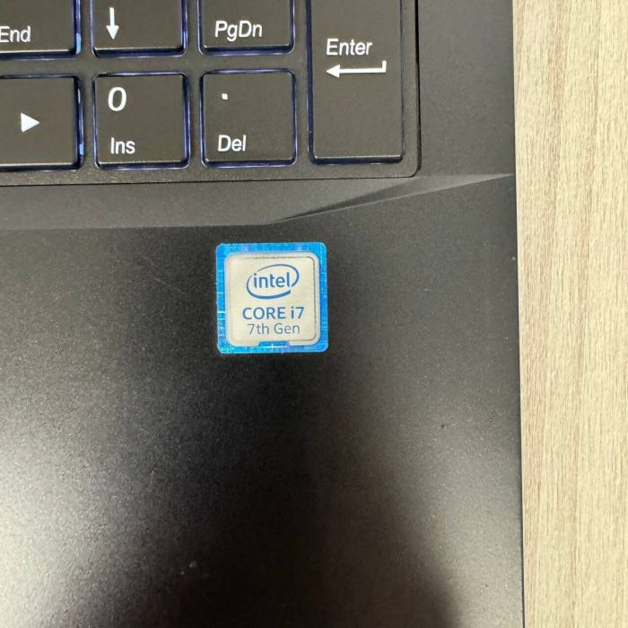 Ігровий ноутбук Б-клас Sager N855HJ / 15.6" (1920x1080) IPS / Intel Core i7-7700HQ (4 (8) ядра по 2.8 - 3.8 GHz) / 16 GB DDR4 / 500 GB SSD / nVidia GeForce GTX 1050, 2 GB GDDR5, 128-bit / WebCam б/в - зображення 9