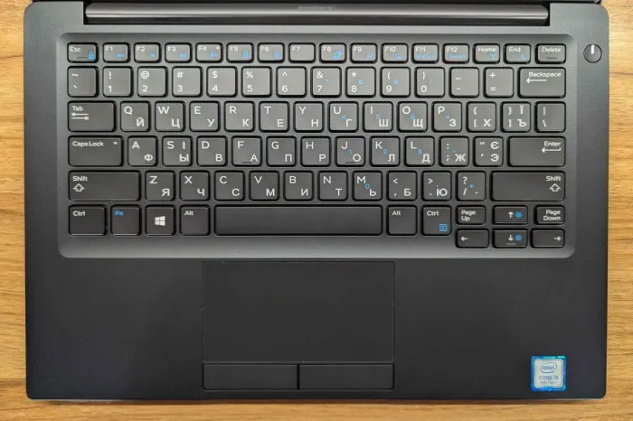 Ноутбук-трансформер Dell Latitude 7390 / 13.3" (1920x1080) IPS Touch / Intel Core i5-8350U (4 (8) ядра по 1.7 - 3.6 GHz) / 16 GB DDR4 / 512 GB SSD / Intel UHD Graphics 620 / WebCam / Windows 10 б/в - зображення 3