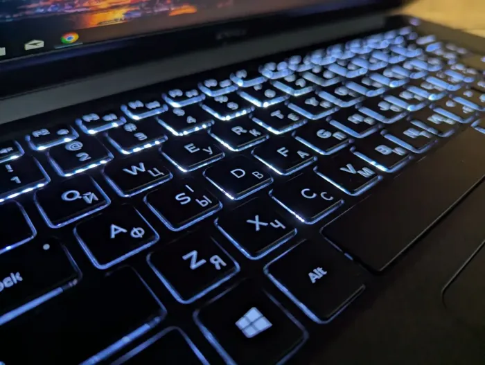 Мобільна робоча станція Б-клас Dell Precision 5530 / 15.6" (1920x1080) IPS / Intel Core i7-8850H (6 (12) ядер по 2.6 - 4.3 GHz) / 16 GB DDR4 / 512 GB SSD / nVidia Quadro P2000, 4 GB GDDR5, 128-bit / HDMI / Windows 10 б/в - зображення 7