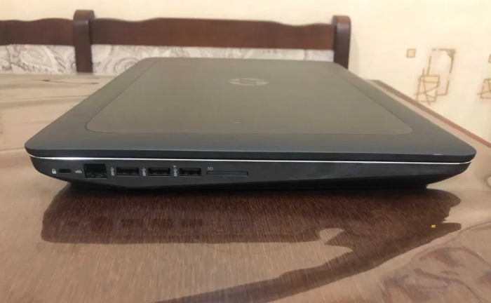 Робоча станція HP Zbook 17 G3 / 17.3" (1920x1080) IPS / Intel Core i7-6820HQ (4 (8) ядра по 2.7 - 3.6 GHz) / 16 GB DDR4 / 256 GB SSD / nVidia Quadro M3000M, 4 GB GDDR5, 256-bit / WebCam б/в - зображення 6