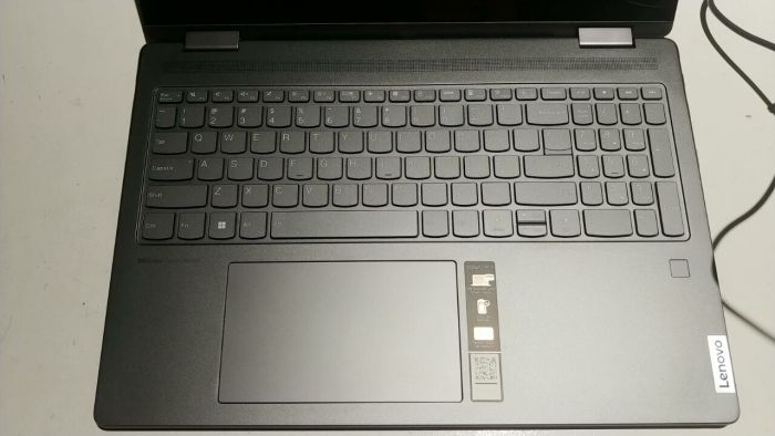 Ультрабук-трансформер Lenovo Yoga 7 16ARP8 / 16" (1920x1080) IPS Touch / AMD Ryzen 5 7535U (6 (12) ядер по 2.9 - 4.55 GHz) / 8 GB DDR5 / 512 GB SSD / AMD Radeon 660M / WebCam б/в - зображення 12