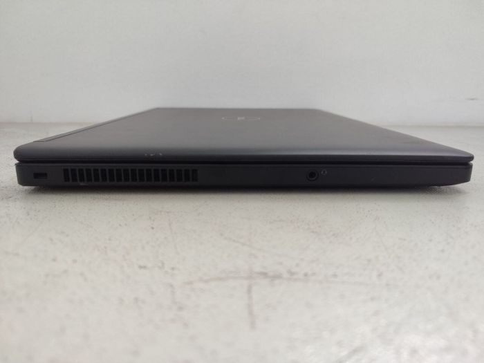 Ноутбук Dell Latitude E5550 / 15.6" (1920x1080) IPS / Intel Core i5-5300U (2 (4) ядра по 2.3 - 2.9 GHz) / 8 GB DDR3 / 256 GB SSD / Intel HD Graphics 5500 / WebCam б/в - зображення 3