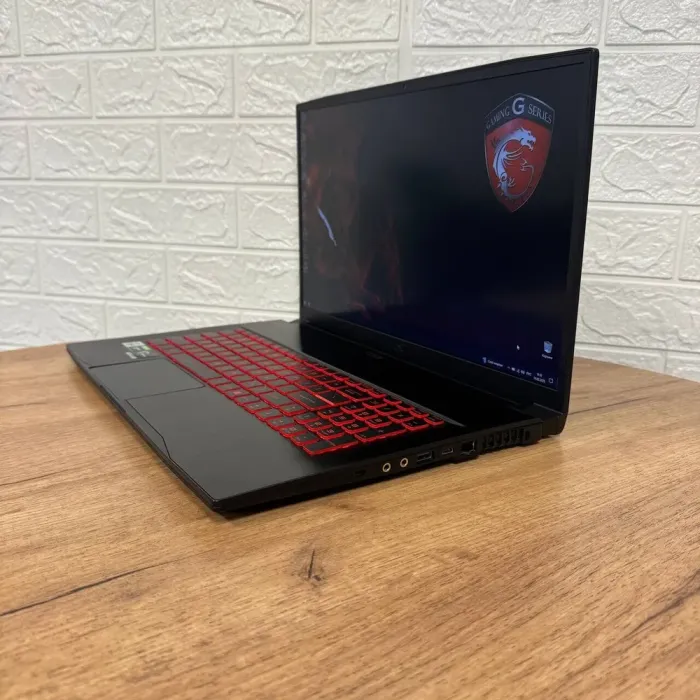 Ігровий ноутбук Б-клас MSI GF75 Thin 10SCSXR / 17.3" (1920x1080) IPS / Intel Core i5-10300H (4 (8) ядра по 2.5 - 4.5 GHz) / 16 GB DDR4 / 512 GB SSD / nVidia GeForce GTX 1650 Ti, 4 GB GDDR6, 128-bit / WebCam б/в - зображення 5