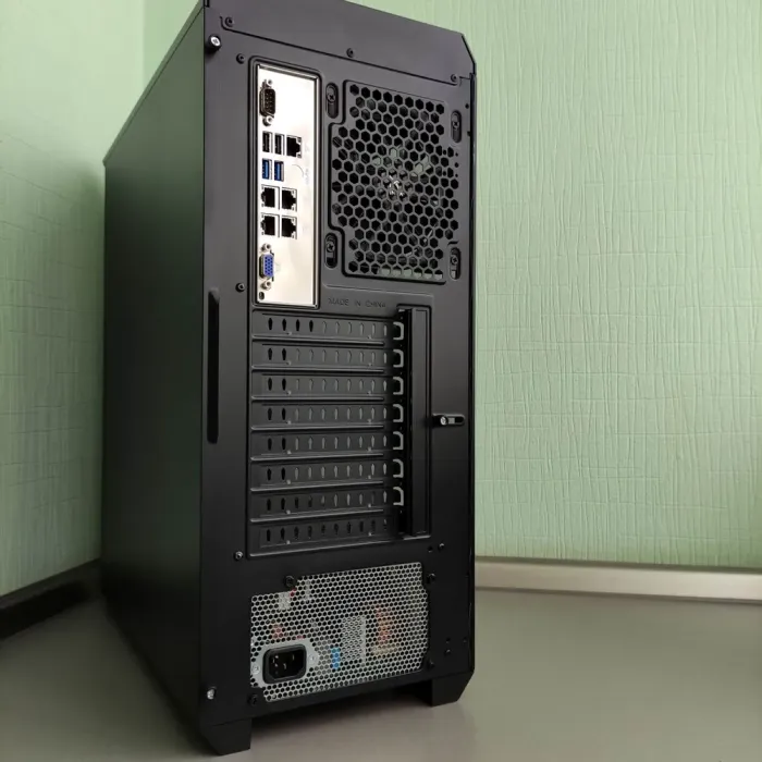 Сервер Mid Vinga Tower / 2x Intel Xeon E5-2699 v3 (18 (36) ядер по 2.3 - 3.6 GHz) / 128 GB DDR4 / 1 TB HDD / 650W б/в - зображення 7