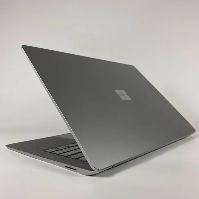Ультрабук Microsoft Surface Laptop 3 / 13.5" (2256x1504) IPS Touch / Intel Core i5-1035G7 (4 (8) ядра по 1.2 - 3.7 GHz) / 8 GB DDR4 / 256 GB SSD / Intel Iris Plus Graphics / WebCam б/в - зображення 7