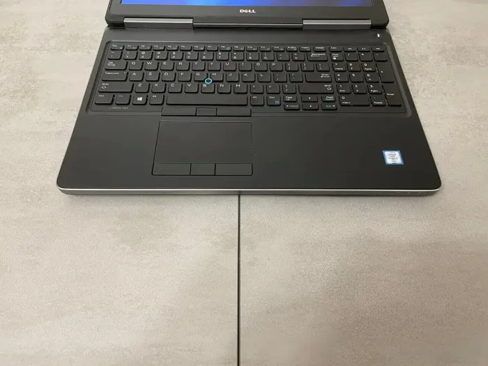 Мобільна робоча станція Б-клас Dell Precision 7510 / 15.6" (1920x1080) IPS / Intel Core i7-6820HQ (4 (8) ядра по 2.7 - 3.6 GHz) / 16 GB DDR4 / 512 GB SSD / nVidia Quadro M1000M, 2 GB GDDR5, 128-bit / WebCam / miniDP / HDMI б/в - зображення 6