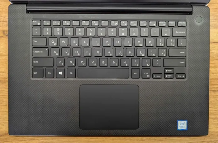 Мобільна робоча станція Dell Precision 5540 / 15.6" (1920x1080) IPS / Intel Core i7-9850H (6 (12) ядер по 2.6 - 4.6 GHz) / 32 GB DDR4 / 512 GB SSD / nVidia Quadro T1000, 4 GB GDDR6, 128-bit / WebCam / Windows 10 б/в - зображення 3