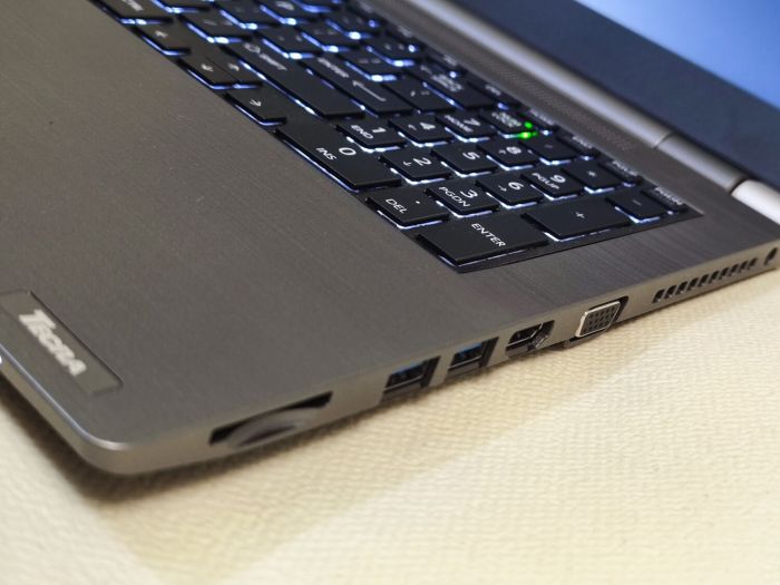 Ноутбук Toshiba Tecra Z50-E / 15.6" (1366x768) TN / Intel Core i5-7300U (2 (4) ядра по 2.6 - 3.5 GHz) / 8 GB DDR4 / 256 GB SSD / Intel HD Graphics 620 / WebCam б/в - зображення 4