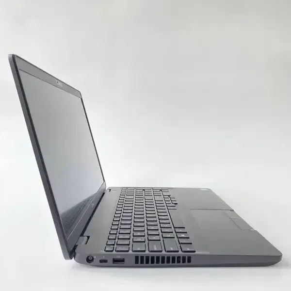 Ультрабук Dell Latitude 5501 / 15.6" (1366x768) TN / Intel Core i5-9300H (4 (8) ядра по 2.4 - 4.1 GHz) / 16 GB DDR4 / 256 GB SSD / Intel UHD Graphics 630 / WebCamб/в - зображення 4