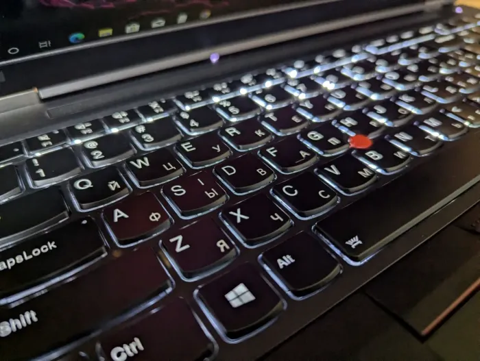 Мобільна робоча станція Б-класу Lenovo ThinkPad P52 / 15.6" (1920x1080) IPS / Intel Xeon E-2176M (6 (12) ядер по 2,7 - 4,4 ГГц) / 32 ГБ DDR4 / 512 ГБ SSD / nVidia Quadro P2000, 4 ГБ GDDR5, 128-біт / TouchID / WebCam / Windows 10 б/в - зображення 7