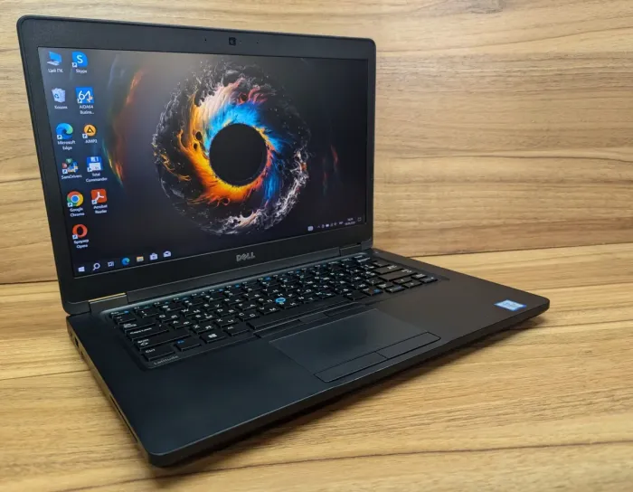 Ультрабук Dell Latitude 5480 / 14" (1920x1080) IPS / Intel Core i5-7300U (2 (4) ядра по 2.6 - 3.5 GHz) / 8 GB DDR4 / 240 GB SSD / Intel HD Graphics 620 / WebCam / Windows 10  б/в - зображення 4