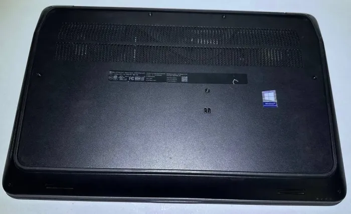 Ноутбук HP ZBook 15 G3 / 15.6" (1920x1080) TN / Intel Core i7-6820HQ (4 (8) ядра по 2.7 - 3.6 GHz) / 16 GB DDR4 / 256 GB SSD / Intel HD Graphics 530 / Windows 10 Pro б/в - зображення 5