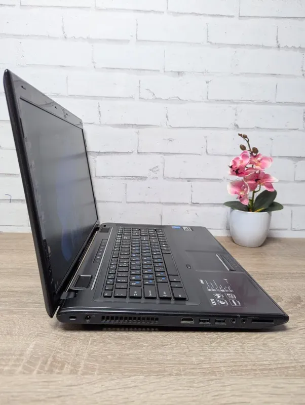 Ноутбук Б-клас MSI CR70 / 17.3" (1920x1080) TN / Intel Core i3-4000M (2 (4) ядра по 2.4 GHz) / 8 GB DDR3 / 128 GB SSD / Intel HD Graphics 4600 / WebCam б/в - зображення 6