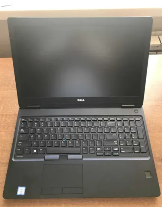 Ігровий ноутбук Dell Latitude 5580 / 15.6" (1920x1080) IPS / Intel Core i7-7820HQ (4 (8) ядра по 2.9 - 3.9 GHz) / 8 GB DDR4 / 256 GB SSD / nVidia GeForce 940MX, 2 GB GDDR5, 64-bit / WebCam б/в - зображення 4