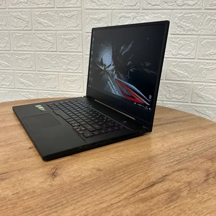 Ігровий ноутбук Б-клас Asus ROG Zephyrus GU502GV / 15.6" (1920x1080) IPS / Intel Core i7-9750H (6 (12) ядер по 2.6 - 4.5 GHz) / 16 GB DDR4 / 1000 GB SSD / nVidia GeForce RTX 2060, 6 GB GDDR6, 192-bit / WebCam б/в - зображення 5