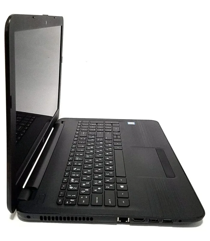 Ноутбук HP 15-ay103dx / 15.6" (1366x768) TN Touch / Intel Core i5-7200U (2 (4) ядра по 2.5 - 3.1 GHz) / 8 GB DDR4 / 256 GB SSD / Intel HD Graphics 620 / WebCam / Win 10 Home б/в - зображення 3