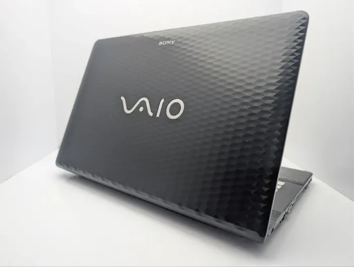 Ноутбук Sony Vaio EJ2M1E / 17.3" (1600x900) TN / Intel Core i5-2430M (2 (4) ядра по 2.4 - 3.0 GHz) / 8 GB DDR3 / 640 GB HDD / nVidia GeForce 410M, 1 GB GDDR3, 64-bit / WebCam / DVD-ROM б/в - зображення 8