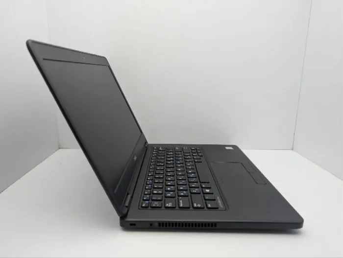 Ноутбук Dell Latitude E5450 / 14" (1366x768) TN / Intel Core i5-5300U (2 (4) ядра по 2.3 - 2.9 GHz) / 8 GB DDR3 / 120 GB SSD / Intel HD Graphics 5500 / WebCam б/в - зображення 4