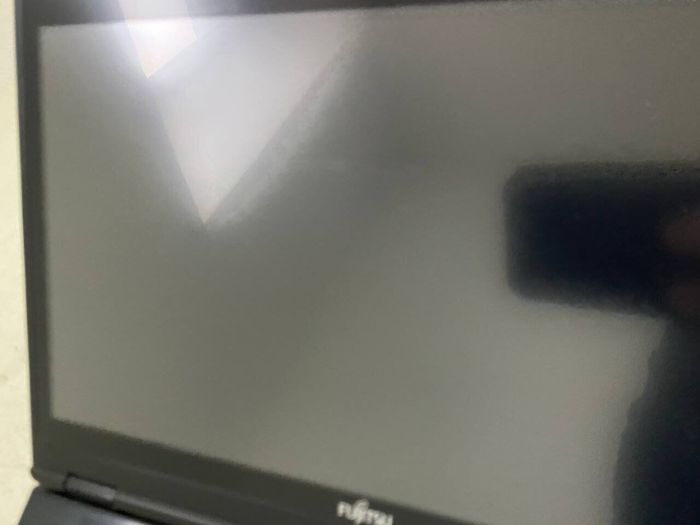 Нетбук Б-клас Fujitsu LifeBook U728 / 12.5" (1920x1080) TN / Intel Core i5-8350U (4 (8) ядра 1.7 - 3.6 GHz) / 8 GB DDR4 / 256 GB SSD / Intel UHD Graphics 620 / WebCam б/в - зображення 3