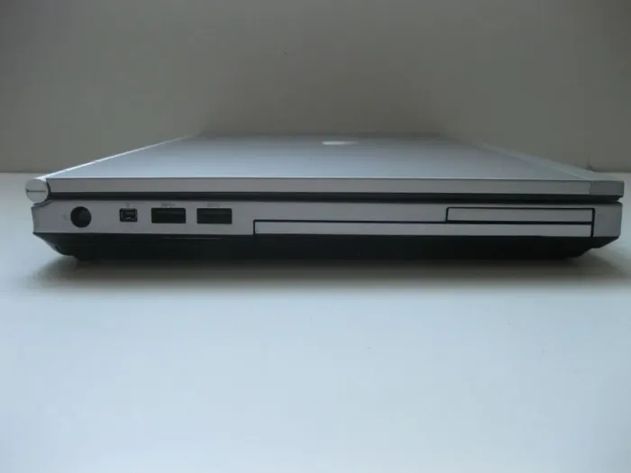 Ноутбук HP EliteBook 8470p / 14" (1600x900) TN / Intel Core i5-3360M (2 (4) ядра по 2.8 - 3.5 GHz) / 8 GB DDR3 / 256 GB SSD / AMD Radeon HD 7570M, 1 GB GDDR5, 64-bit / WebCam / DVD-RW б/в - зображення 4