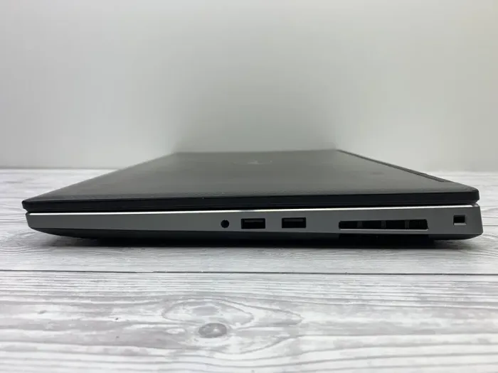 Мобільна робоча станція Dell Precision 7530 / 15.6" (1366x768) TN / Intel Core i7-8750H (6 (12) ядер по 2.2 - 4.1 GHz) / 16 GB DDR4 / 512 GB SSD / nVidia Quadro P2000, 4 GB GDDR5, 128-bit / WebCam б/в - зображення 5
