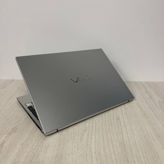 Ультрабук Sony Vaio VjF161X / 16" (1920x1080) IPS / Intel Core i7-1355U (10 (12) ядер по 1.7 - 5.0 GHz) / 16 GB DDR4 / 512 GB SSD NVMe / Intel Iris Xe Graphics / WebCam б/в - изображение 8